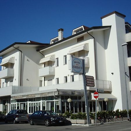 Hotel Zodiaco Lido di Jesolo Exterior photo